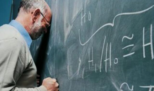 Οι εκπαιδευτικοί το μεγάλο θύμα της κρίσης για Κομισιόν