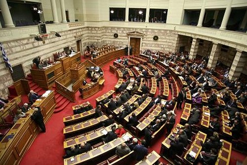 Αντιπαράθεση στη Βουλή για τον προϋπολογισμό