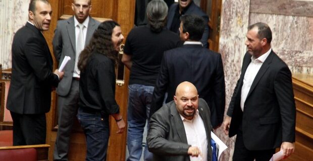 Κασιδιάρης για Γιώργο Παπανδρέου: Είναι κατά 25% Έλληνας