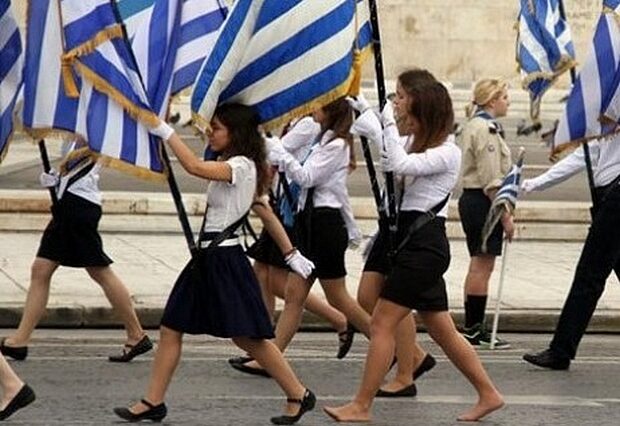 Υπουργείο Παιδείας: “Πρόβλημα στις γόβες και όχι διαμαρτυρία”