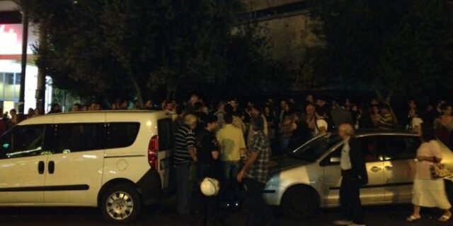 Συγκεντρώσεις, συνθήματα και ΜΑΤ στο θέατρο “Χυτήριο”