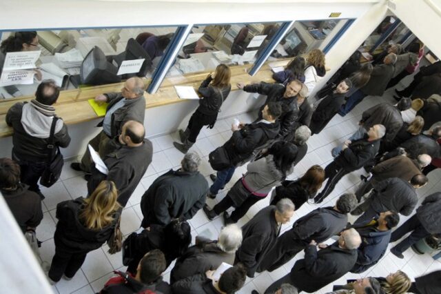 “Κανένας εφοριακός δεν κινδυνεύει να τεθεί σε διαθεσιμότητα”