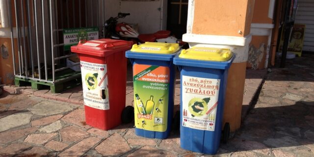 Δεκάδες τόνοι ανακυκλώσιμων υλικών από τους λιγοστούς Χαλκίτες