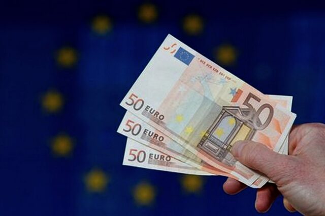 Financial Times: Τον Δεκέμβριο η δόση