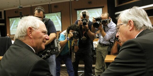Eurogroup: Αγώνας δρόμου για να δοθεί λύση στο “ελληνικό ζήτημα”