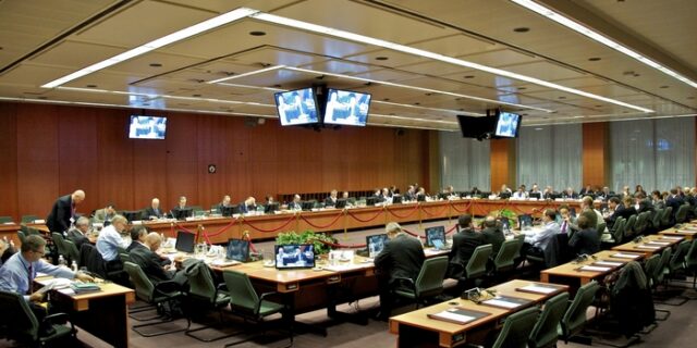 Μέρκελ: Νέα σύνοδος κορυφής για τον προϋπολογισμό στις αρχές του 2013