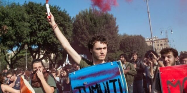 Η ύφεση μετά την Ελλάδα “χτυπά” την Ευρωζώνη