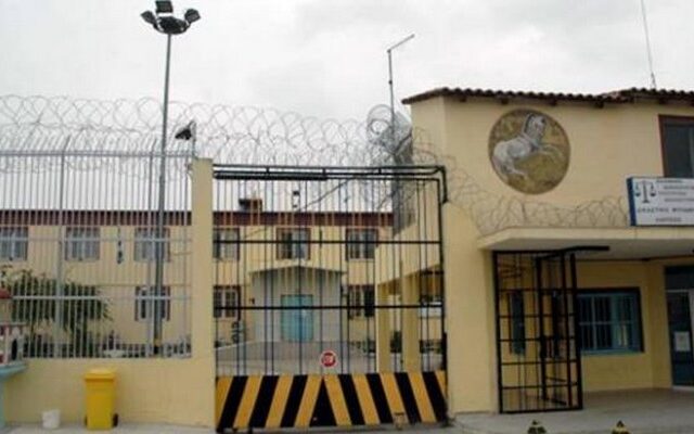 Απετράπη, τυχαία, απόδραση στις φυλακές Λάρισας