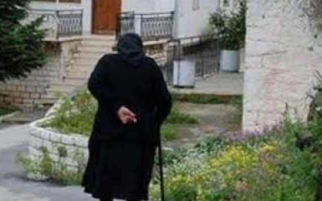 Εφιάλτης για ηλικιωμένη για πέντε ευρώ