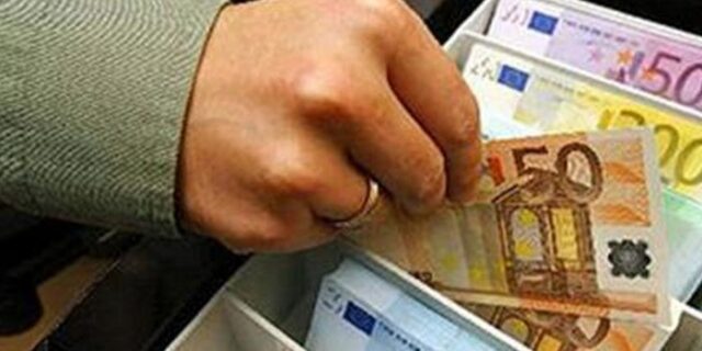 Έκαναν “φτερά” 10.000 ευρώ από τη ΔΕΥΑ Αμαλιάδας