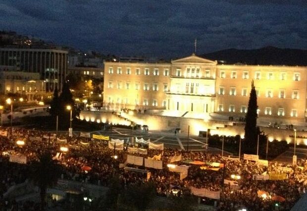 Δείτε LIVE εικόνα από το Σύνταγμα