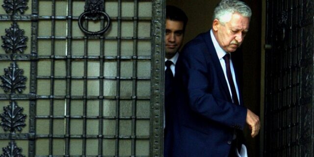 Κατατέθηκε το πολυνομοσχέδιο. Η ΔΗΜΑΡ θα ψηφίσει “παρών”