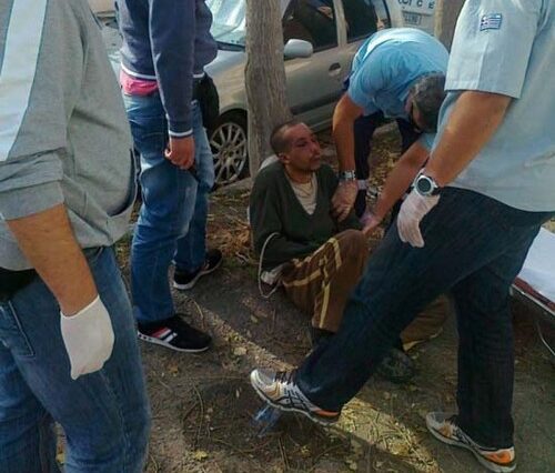 Ελεύθερος με περιοριστικούς όρους o 59χρονος που φέρεται να έδεσε Αιγύπτιο υπάλληλό του με αλυσίδα