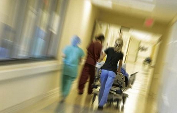 Νεόπτωχοι χωρίς ασφάλιση χάνουν το δικαίωμα στην υγεία
