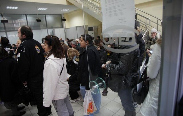 Περισσότεροι δικαιούχοι για το επίδομα μακροχρονίως ανέργου