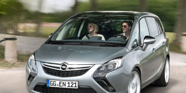 Opel Zafira Tourer. Κέρδισε το ‘Χρυσό Τιμόνι 2012’