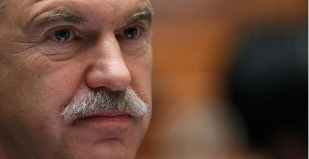 Συνεργάτες Παπανδρέου: Δεν ισχύουν τα περί έμμισθης σχέσης του με την Χάφινγκτον