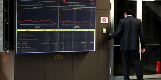 Οι όροι ανακεφαλαιοποίησης των τραπεζών βύθισαν το Χρηματιστήριο