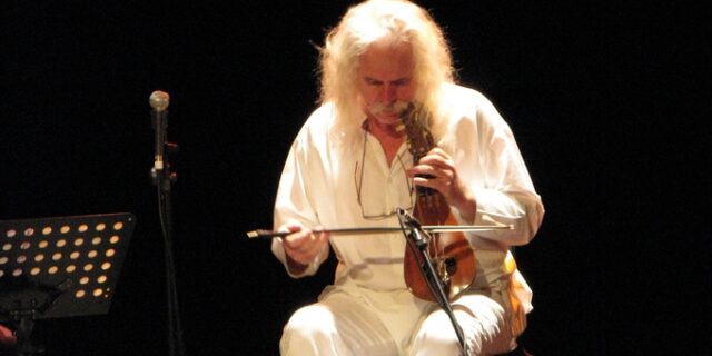 Απονομή μεταλλίου Ευρωπαίου Πολίτη στον Ross Daly
