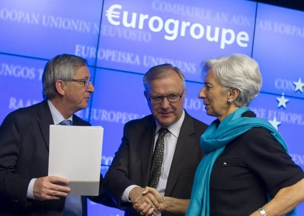 Fitch: Θετική η συμφωνία για την Ελλάδα αλλά με κινδύνους