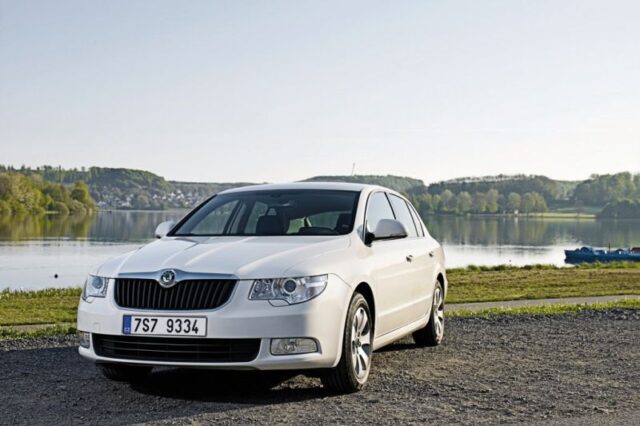 Škoda Superb. Τώρα και με κινητήρα diesel 1.6TDi
