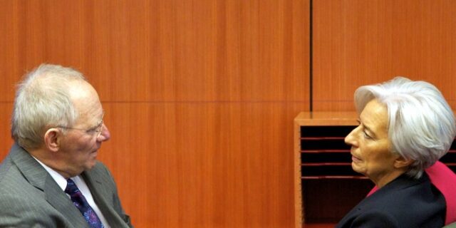 Αποκάλυψη Welt: Διαγραφή ελληνικού χρέους μέχρι το 2015