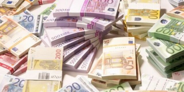 Τραπεζικός υπάλληλος “σήκωσε” 650.000 ευρώ από λογαριασμούς πελατών