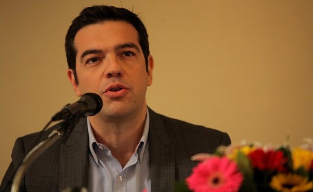 ΣΥΡΙΖΑ: “Κομμένο και ραμμένο στα μέτρα των τραπεζών το σχέδιο για τα υπερχρεωμένα νοικοκυριά”