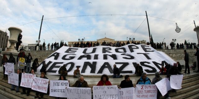 Χιλιάδες κατά του νεοναζισμού
