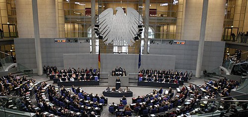 Η Γερμανία ενέκρινε την επόμενη δόση στην Ελλάδα
