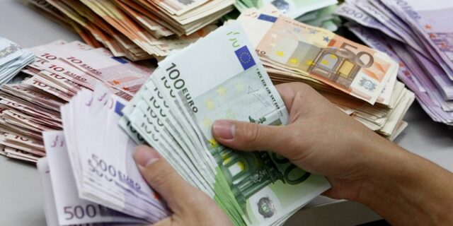 Πληρωμές 300 εκατ. ευρώ για εφάπαξ και εξόφληση δήμων