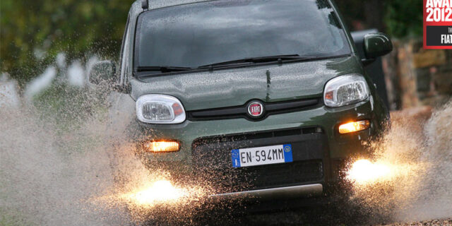 Fiat Panda 4×4. Το βρετανικό περιοδικό TopGear του έδωσε τον τίτλο «SUV της χρονιάς 2012»