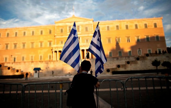 Alpha Bank: Ενισχύονται οι ενδείξεις ότι άρχισε η αναδιάρθρωση της οικονομίας