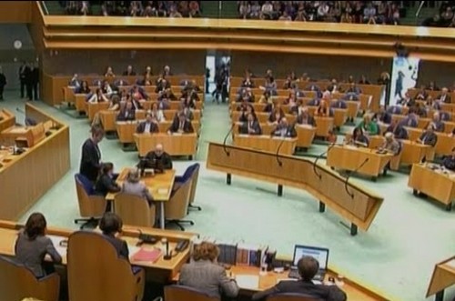 Το ολλανδικό κοινοβούλιο ενέκρινε τη συμφωνία για την Ελλάδα