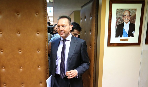 Ποιοι μπαίνουν στη σειρά για εξόφληση από το υπ. Οικονομικών