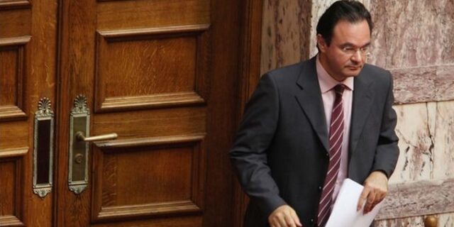 Με ποιες κατηγορίες παραπέμπεται από Ν.Δ ΠΑΣΟΚ και ΔΗΜΑΡ ο Γιώργος Παπακωνσταντίνου