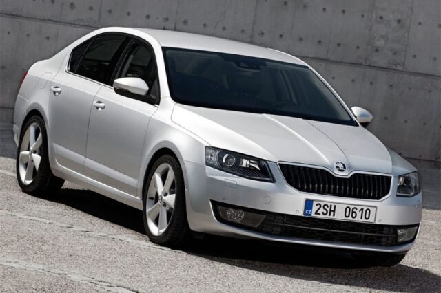 Πιό δυναμική και ελκυστική η νέα Skoda Octavia