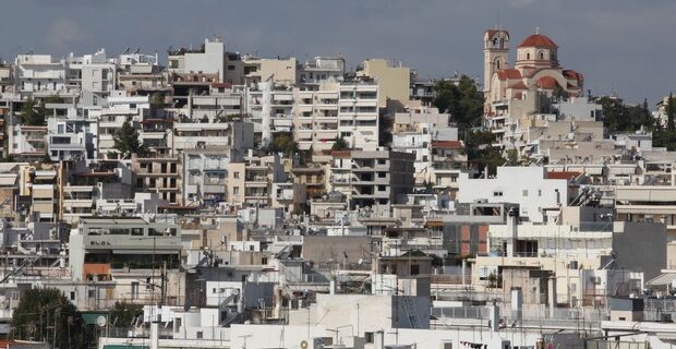 Αναστέλλονται για ένα χρόνο οι πλειστηριασμοί πρώτης κατοικίας