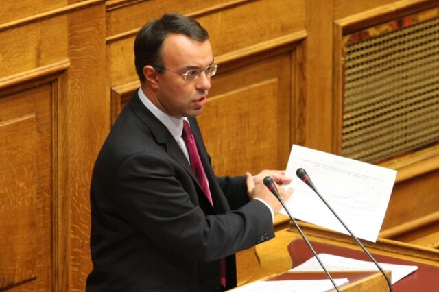 Εξοικονόμηση εκατομμυρίων ευρώ από τον εξορθολογισμό των συντάξεων ανασφάλιστων ηλικιωμένων