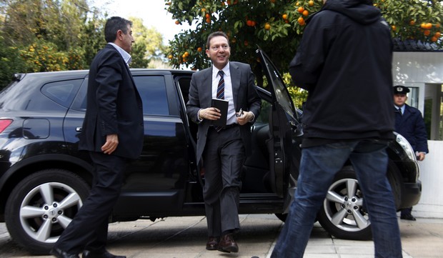 Στουρνάρας: Προσφυγή στη δικαιοσύνη για να διατηρηθεί το χαράτσι