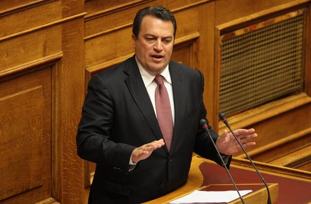 Κίνημα 41 βουλευτών της Ν.Δ κατά Στουρνάρα για τον ειδικό φόρο στο πετρέλαιο θέρμανσης