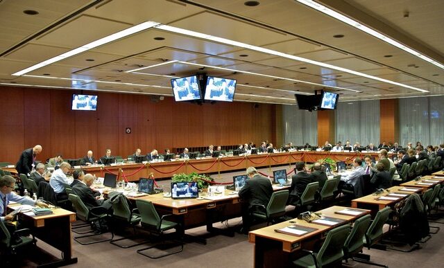Επιτεύχθηκε ο στόχος της επαναγοράς ελληνικών ομολόγων