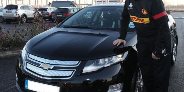 Ένα Chevrolet Volt δώρο για τον σερ Άλεξ Φέργκιουσον