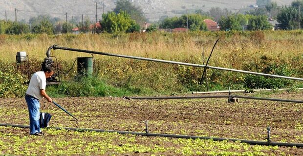 Φορολόγηση αγροτεμαχίων έναντι 700 εκατ. ευρώ στα κρατικά ταμεία