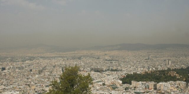 Προειδοποίηση ΚΕΕΛΠΝΟ: 30 φορές πιο ρυπογόνα τα τζάκια από τους καυστήρες