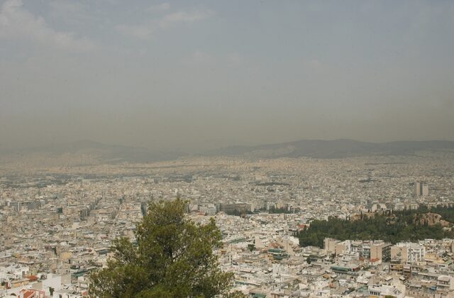 Προειδοποίηση ΚΕΕΛΠΝΟ: 30 φορές πιο ρυπογόνα τα τζάκια από τους καυστήρες