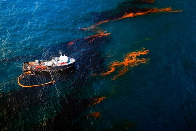 Η Transocean θα πληρώσει 1,4 δισεκ. για την πετρελαιοκηλίδα στον κόλπο του Μεξικού