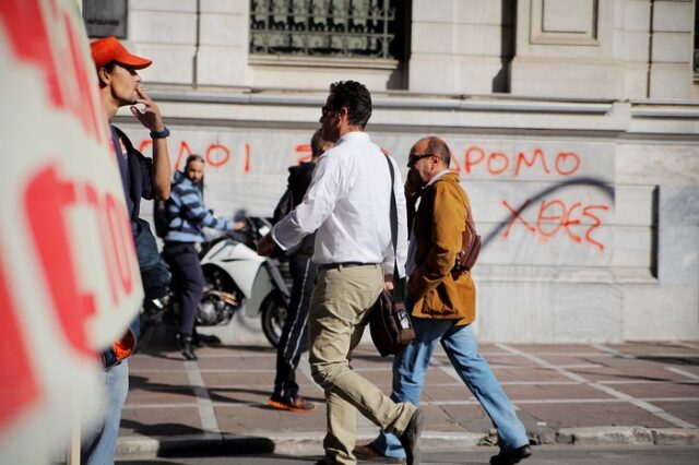 Μισθολογική “ψυχρολουσία” για μισθωτούς – συνταξιούχους