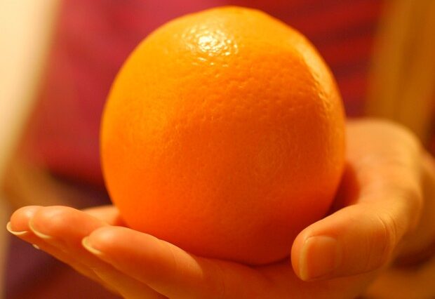 Χρέος κι εμπιστοσύνη με ένα Πορτοκάλι