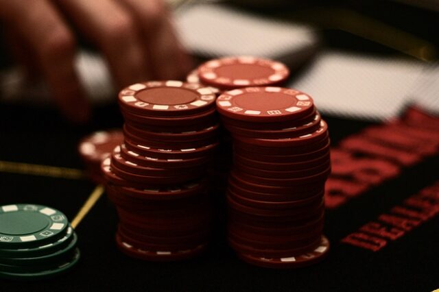 European Poker Tour: Έλληνας μπήκε με 82 ευρώ και κέρδισε μισό εκατομμύριο